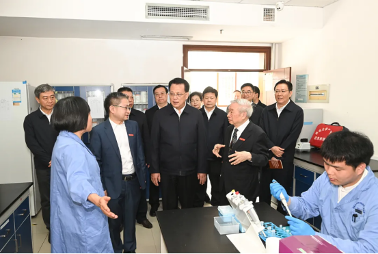 亚洲精品无码高潮喷水A片小说