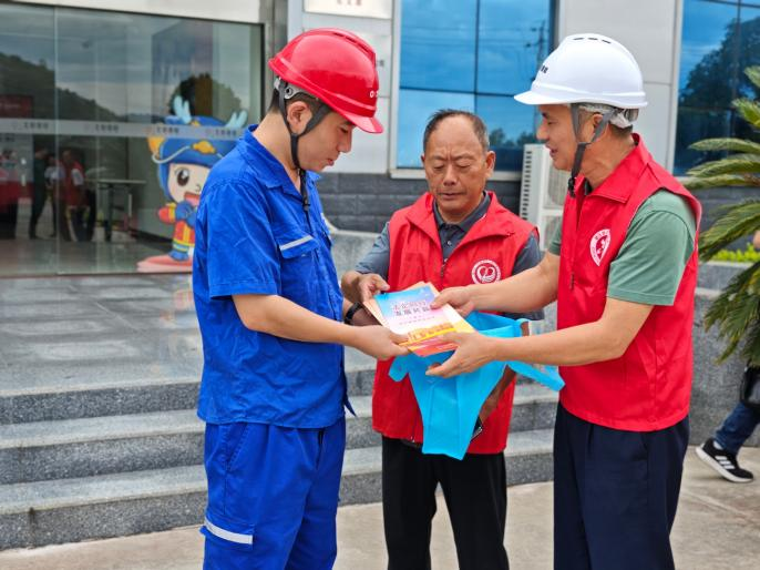 亚洲精品无码高潮喷水A片小说