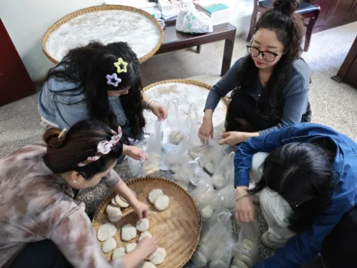 亚洲精品无码高潮喷水A片小说