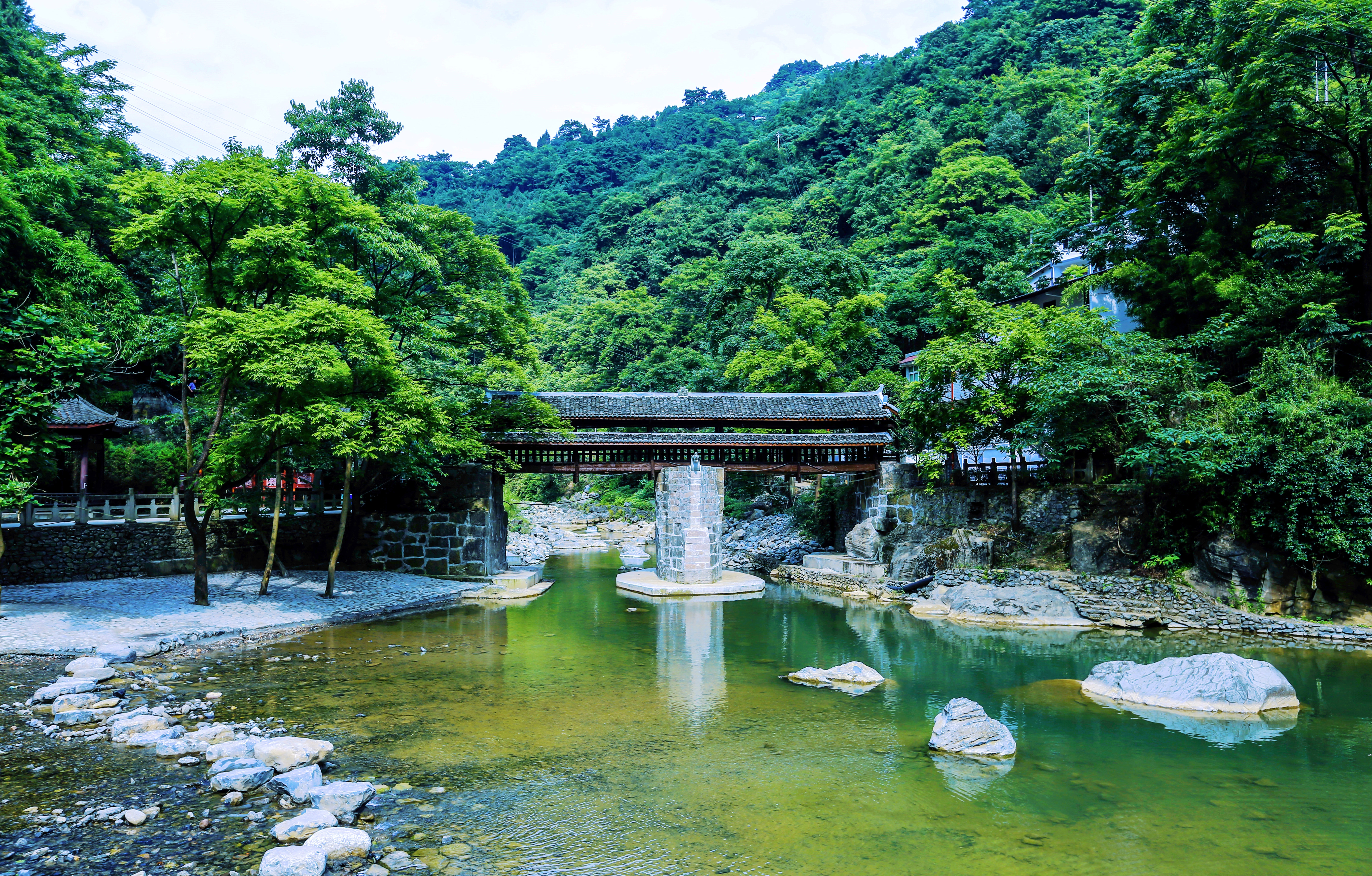 亚洲精品无码高潮喷水A片小说