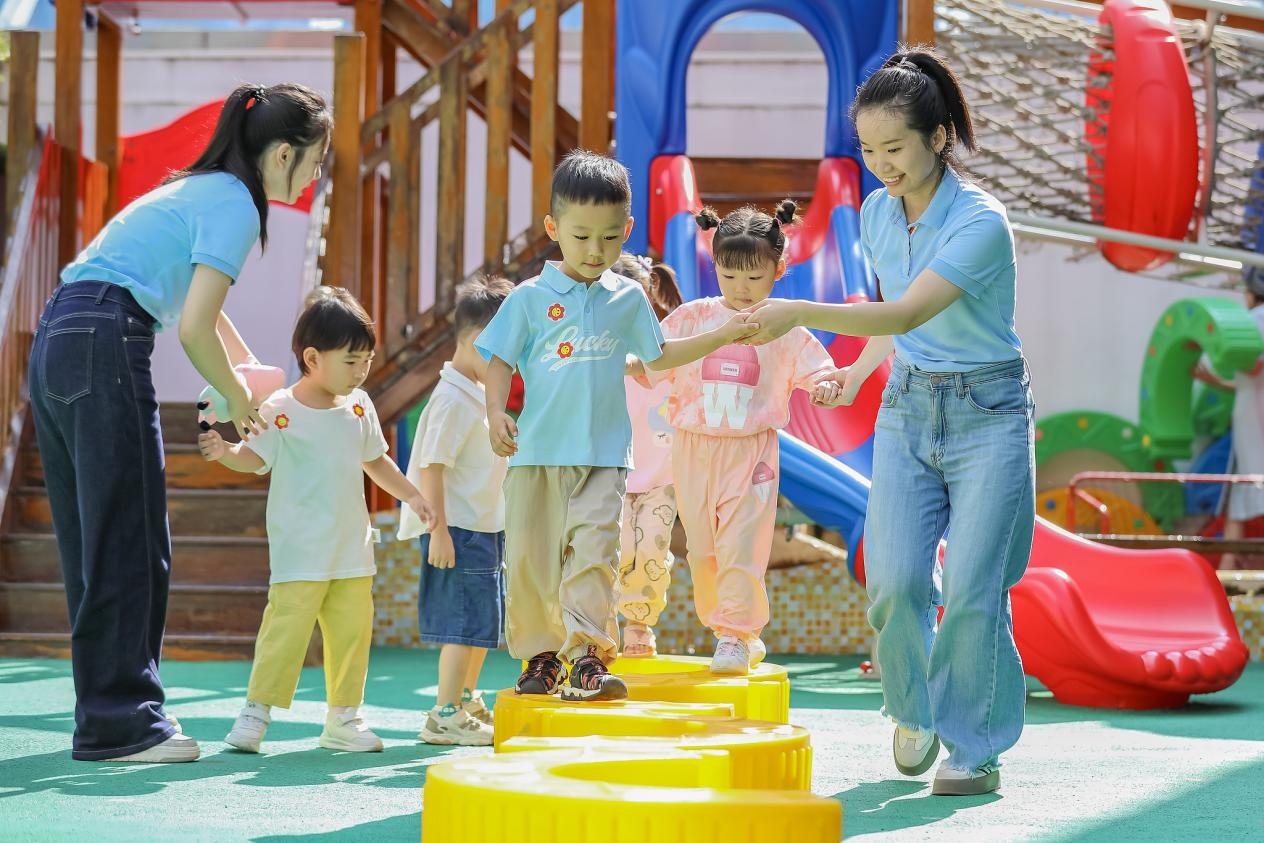 2.jpg 亚洲精品无码高潮喷水A片小说